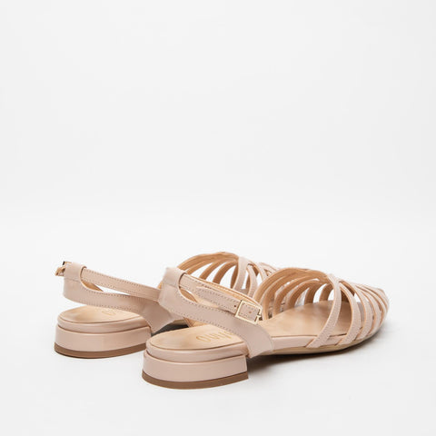 WOMEN'S NUDE SLINGBACK IN LACQUERED LEATHER