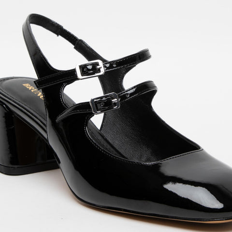 WOMEN'S BLACK CLOSED TOE SANDAL IN POLISHED IMITATION LEATHER